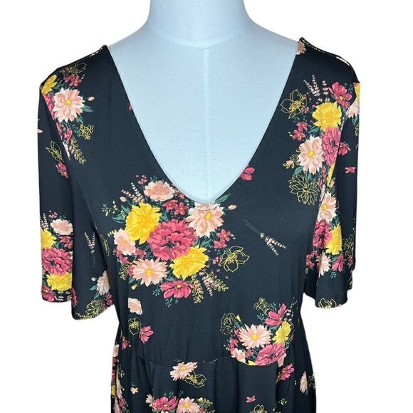 Torrid Black Floral Studio Knit Midi Dress Size 12 NWT - Picture 4 of 9